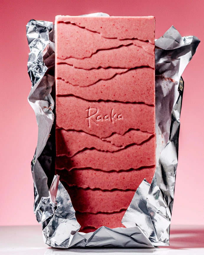 Raaka Strawberry & Cream