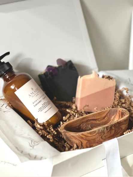 Amahu Gift Box- Natural Soaps & Lotion Set